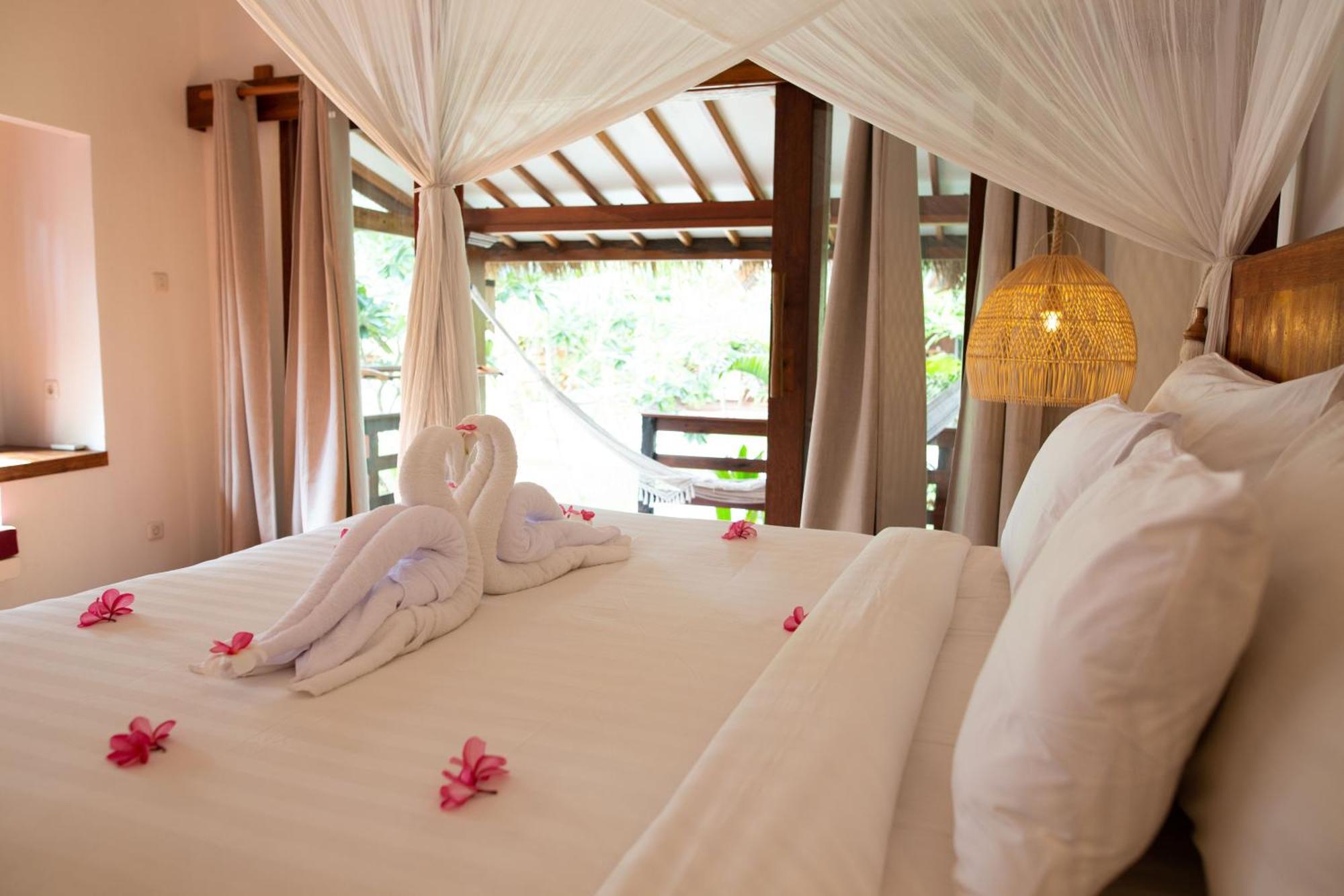 Island View Bar & Bungalow Gili Air Dış mekan fotoğraf