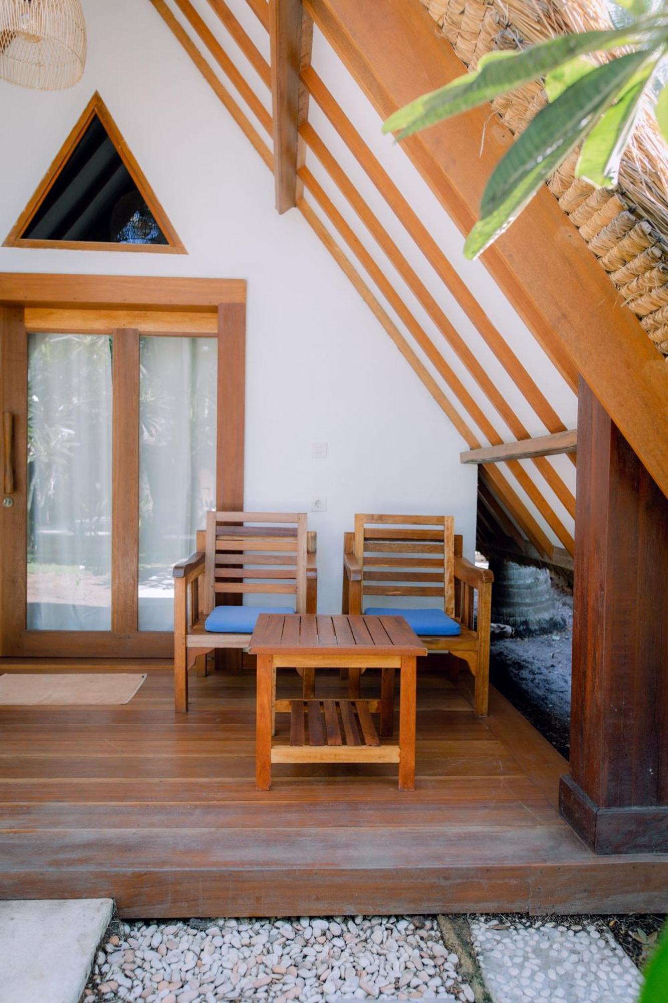 Island View Bar & Bungalow Gili Air Dış mekan fotoğraf