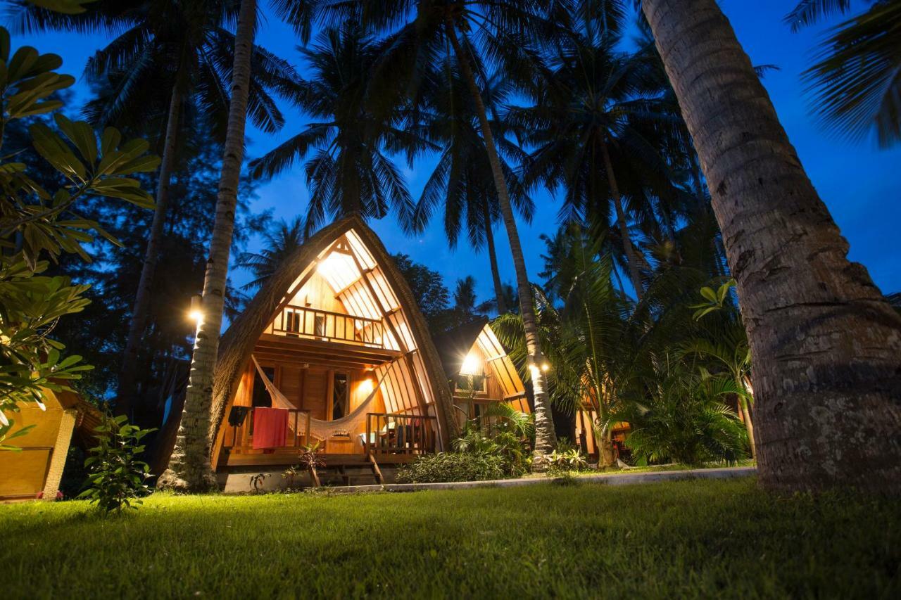 Island View Bar & Bungalow Gili Air Dış mekan fotoğraf